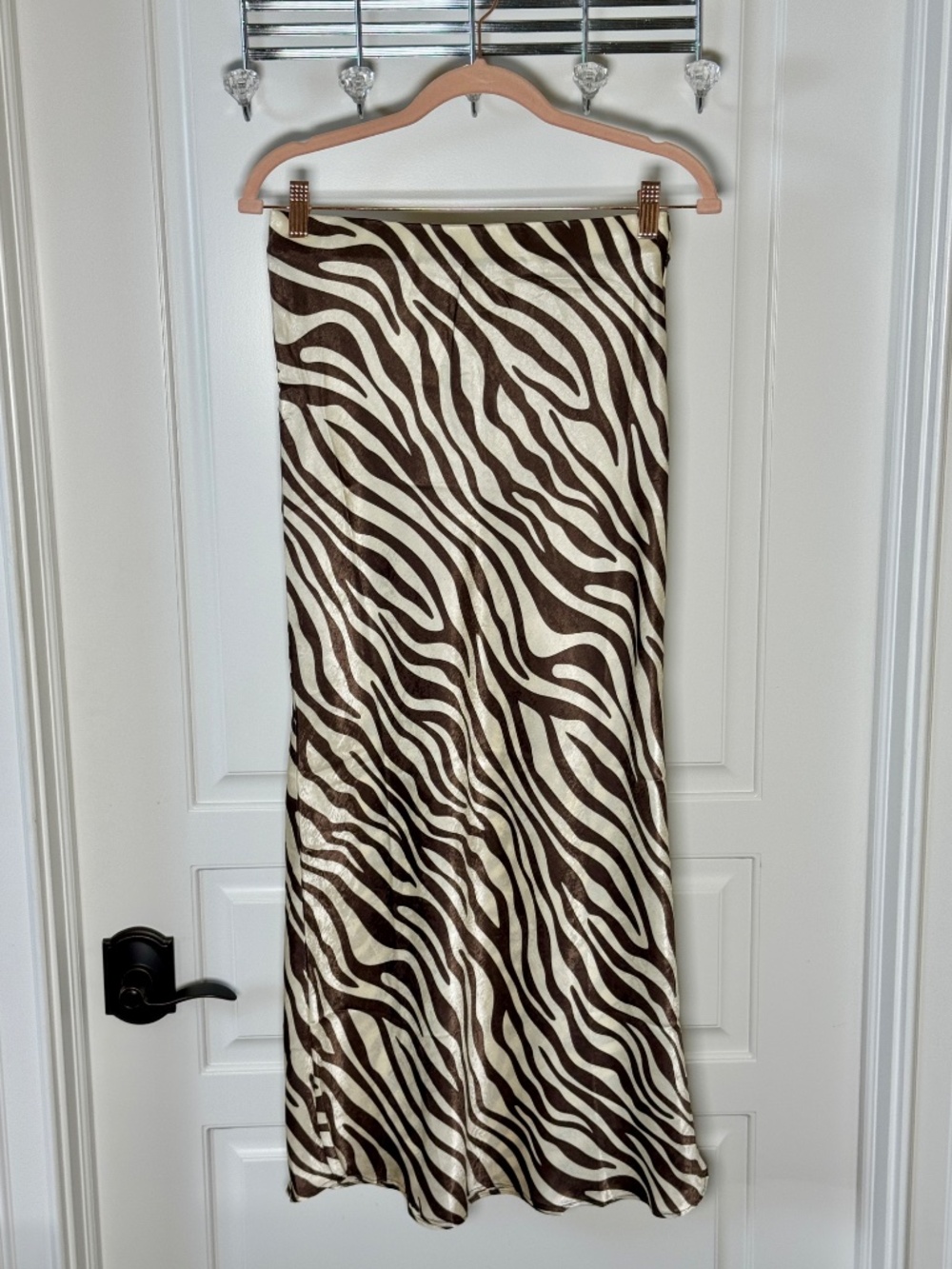 ELASTIC WAIST TIGER PRINT MIDI SKIRT - NWOT - Picture 11 of 17